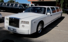 Rolls Royce Phantom Converted "Vishna"